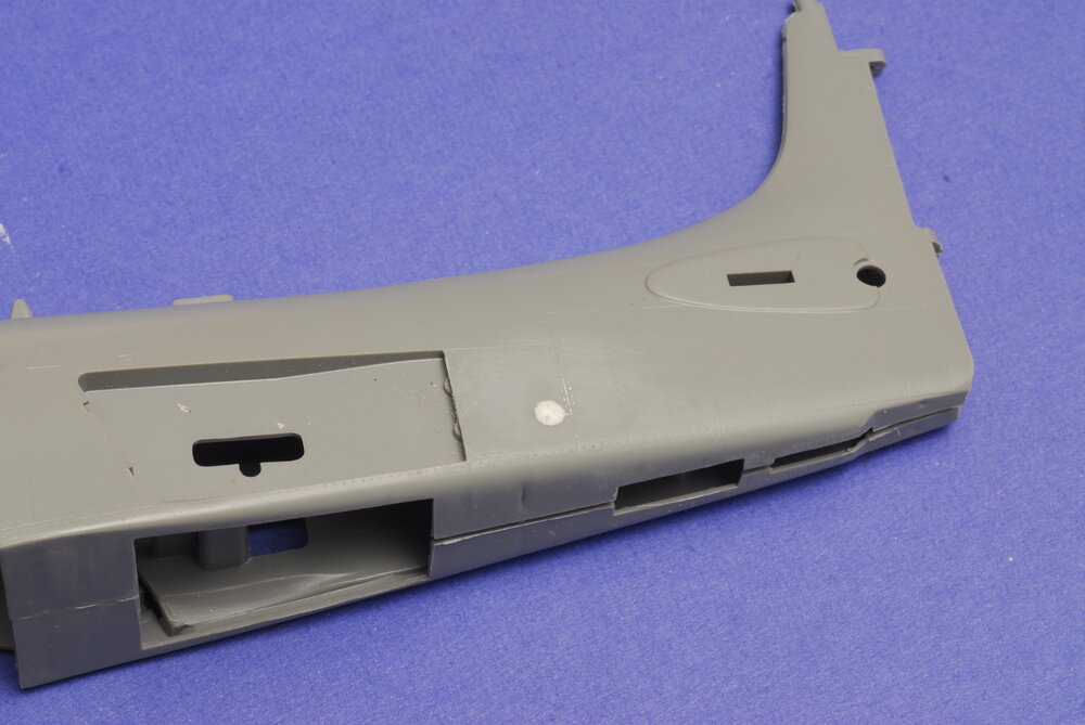 Revell A-1H 1-40 scale 004.JPG