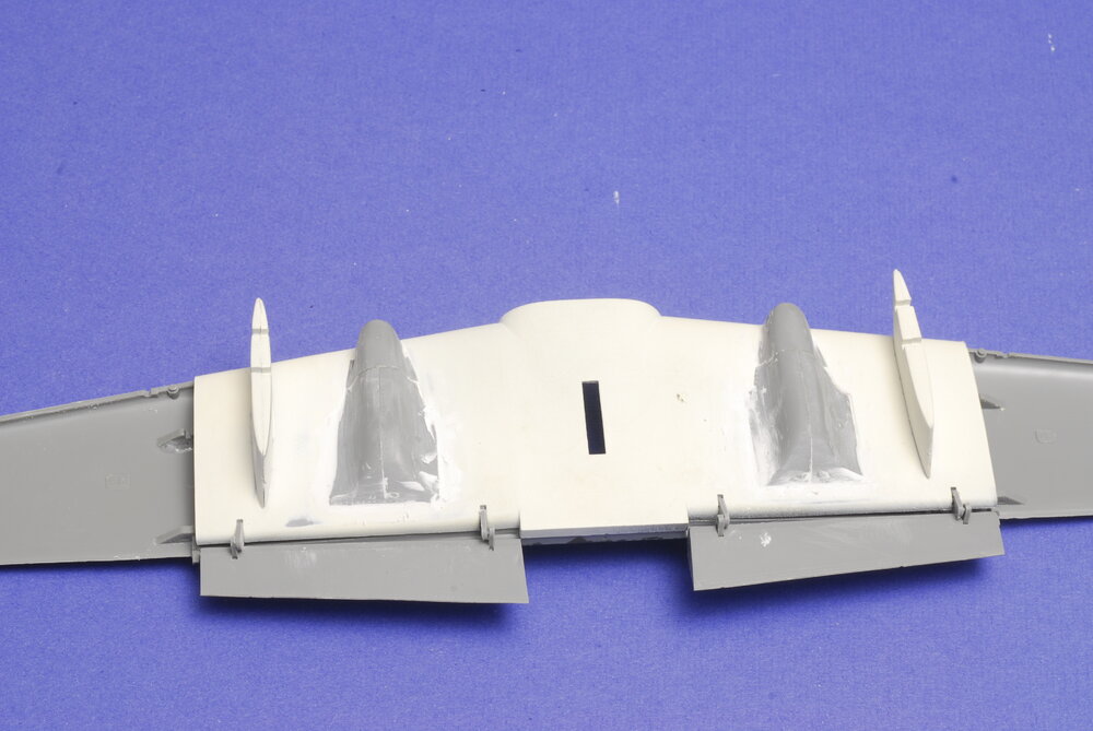 Revell A-1H 1-40 scale 001.JPG