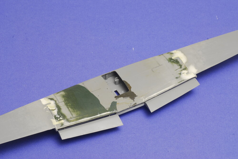 Revell A-1H 1-40 scale 002.JPG