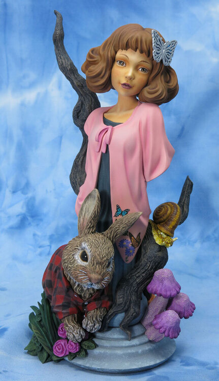 garden girl325.jpg