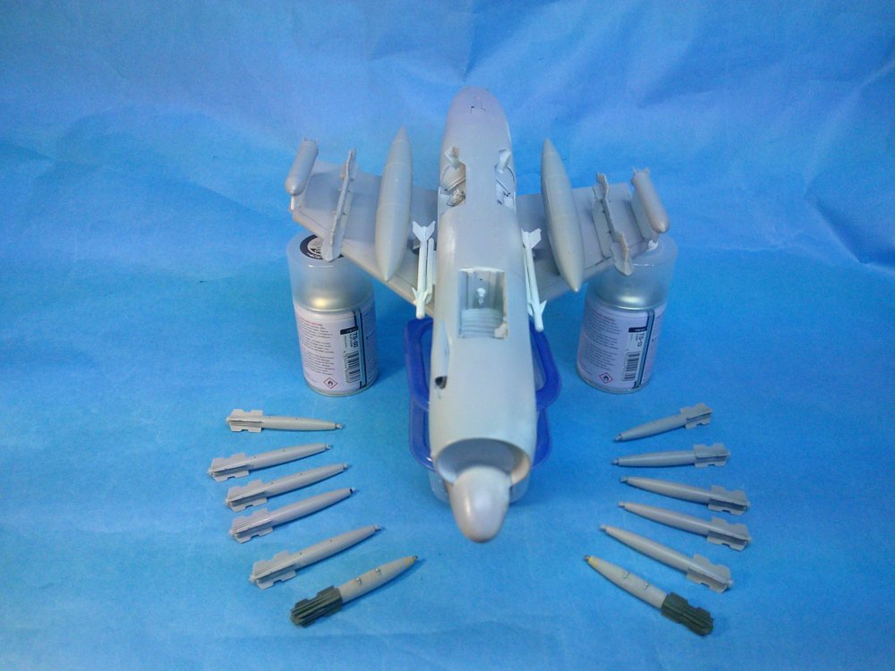 Armamentsinplacepic.thumb.JPG.edbd7edc5a4a082028ef16e1833dfe1f.JPG