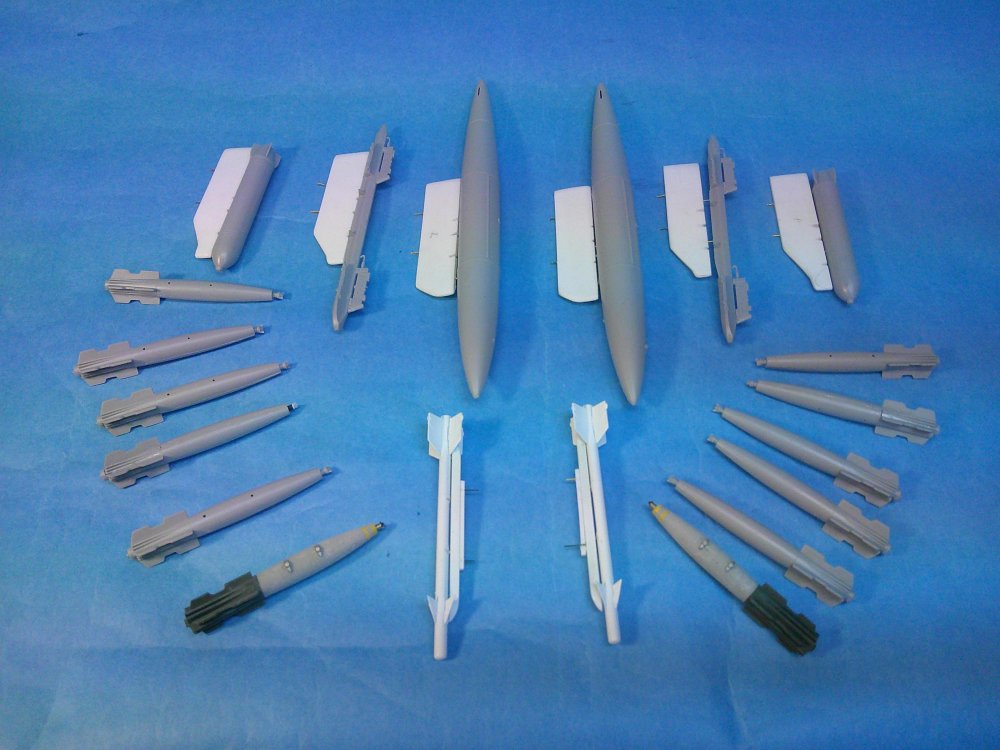 Armamentspic.thumb.JPG.328a19931425feb4f3eb61d172d810d0.JPG
