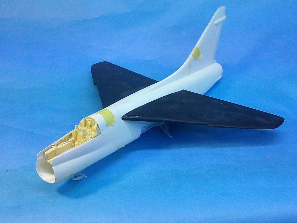 Testfittingthewings.thumb.JPG.d654aadd4b0ff797c9803817b0691dd4.JPG