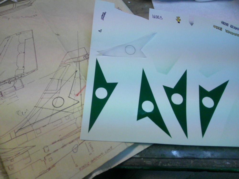 VA-105Tailflashdecals.thumb.JPG.73f4a2150fa40f63403d888aba96d584.JPG