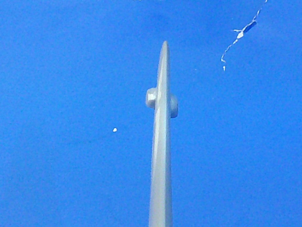 mismatchedtailantennas.thumb.JPG.808edd9d6a719251b62f10b73fb019ab.JPG