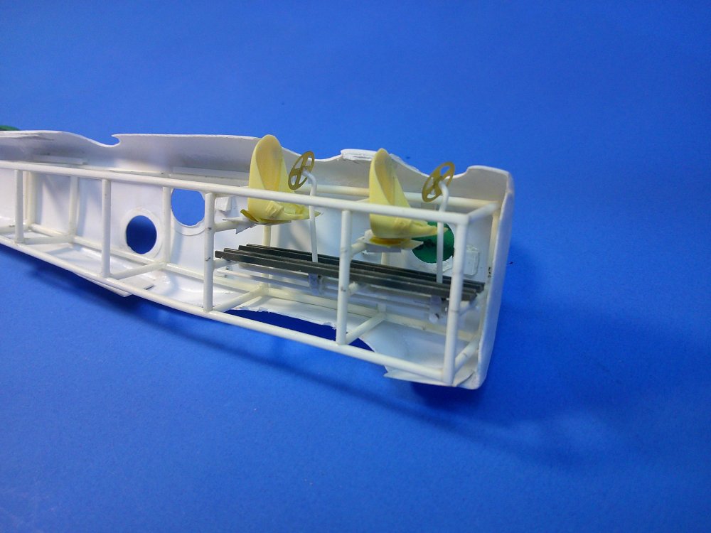 Fuselageinteriorframewithseatstestfitting.thumb.JPG.c7391237f2f09d1830813174327c461d.JPG